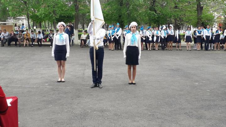Городской конкурс "Равнение на флаг"