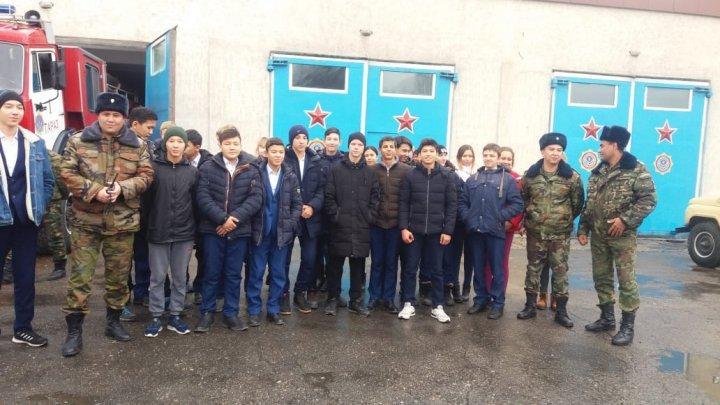 С целью профориентационного воспитания 16 ноября 2018 г.для учащихся 9-х классов была организована экскурсия в пожарную часть